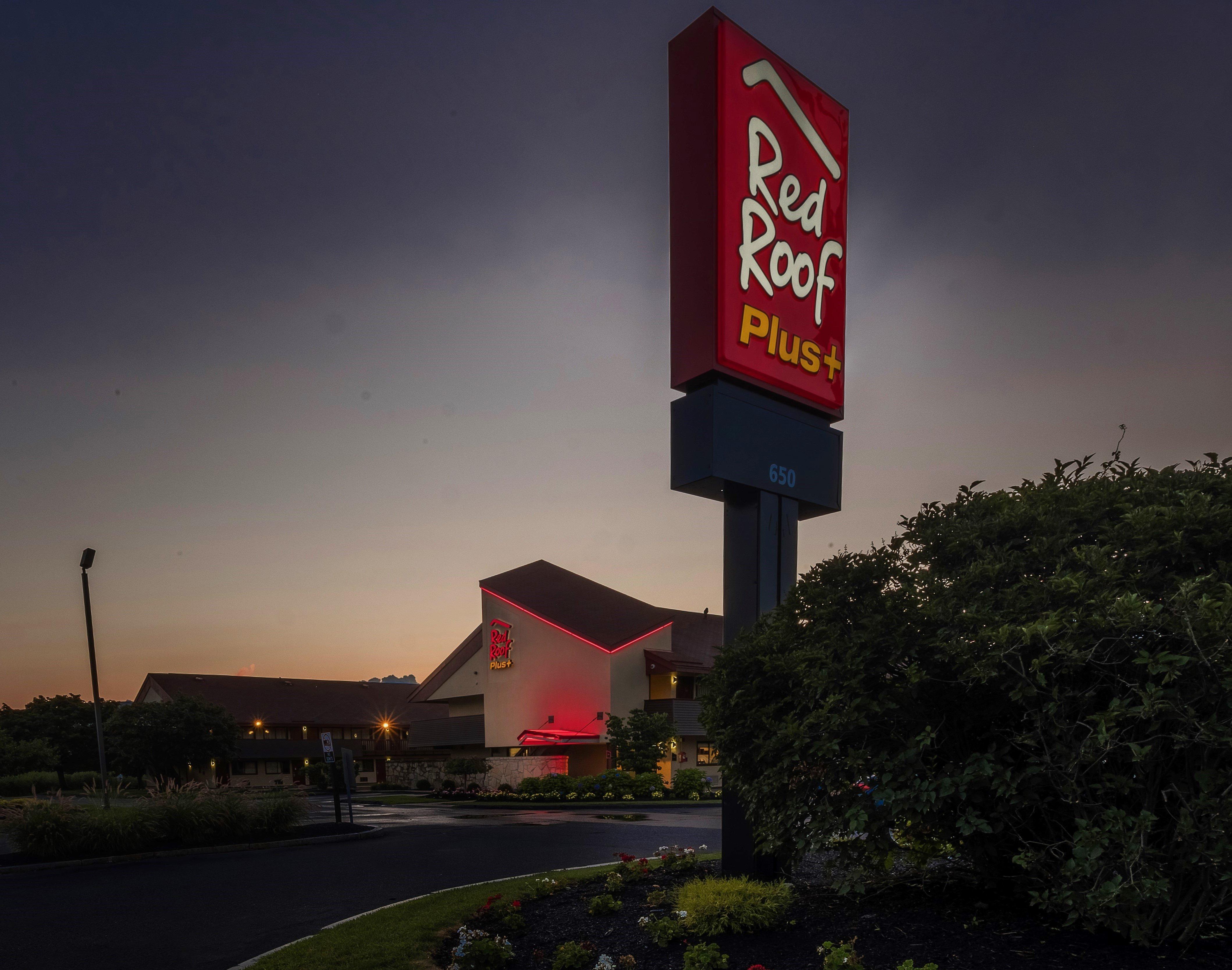 Red Roof Inn Plus + Boston - Framingham Exterior photo