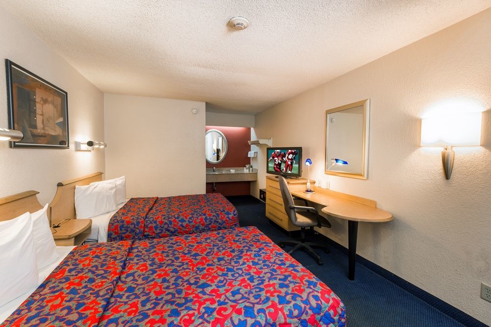 Red Roof Inn Plus + Boston - Framingham Exterior photo