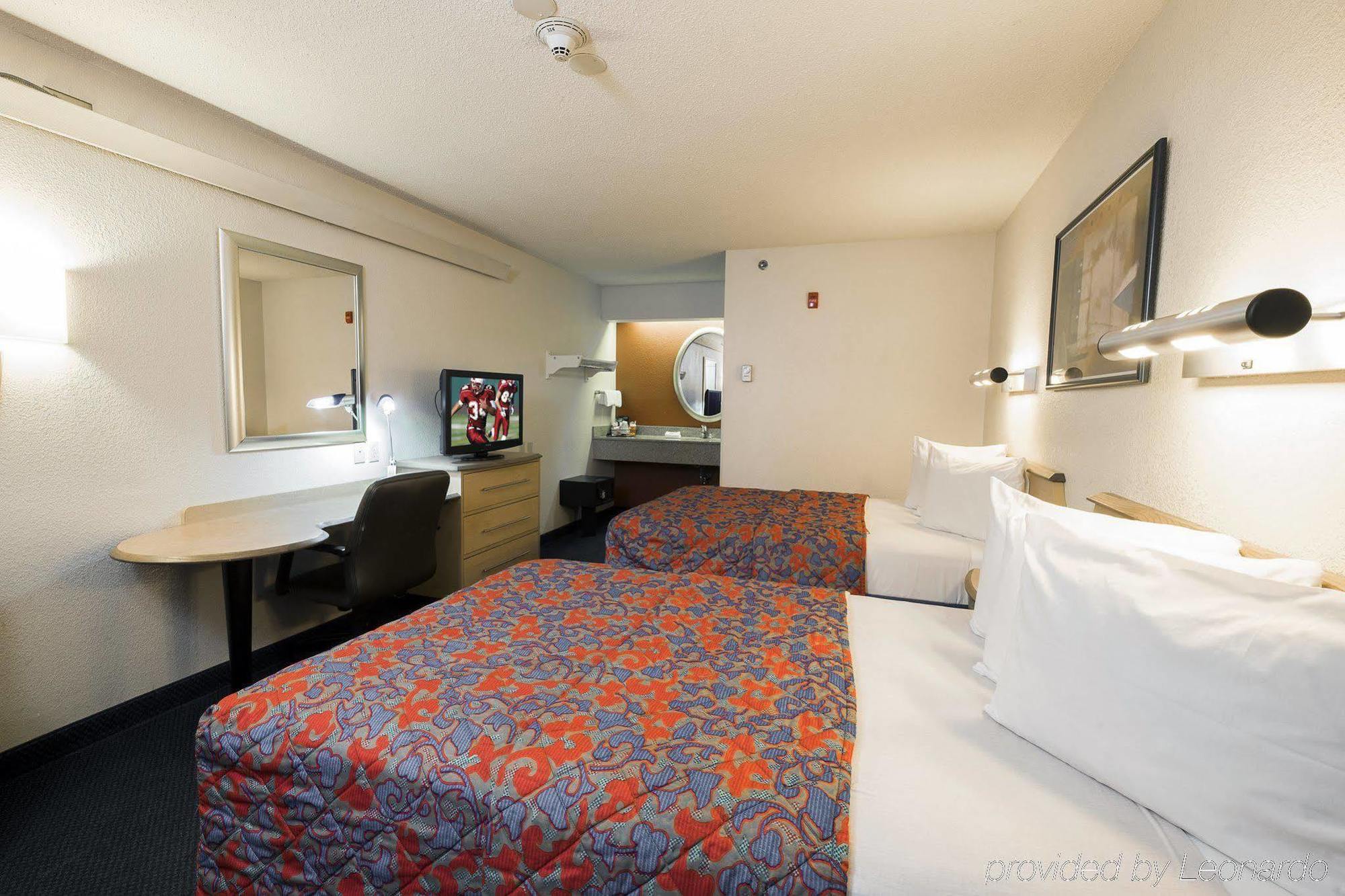 Red Roof Inn Plus + Boston - Framingham Exterior photo